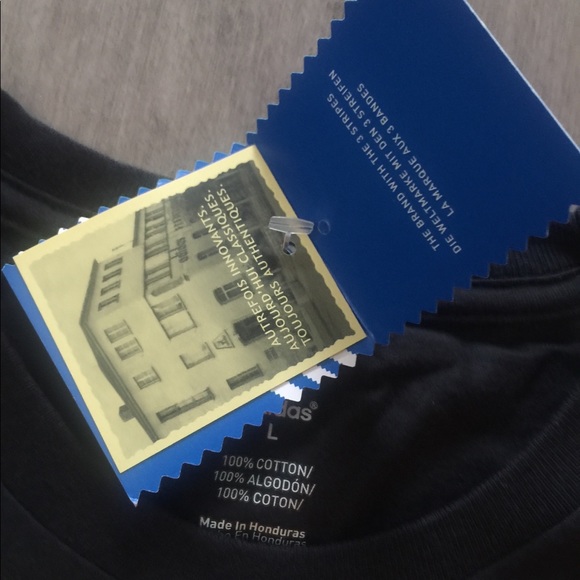 RARE NEW Adidas New York City NYC T SHIRT  LARGE - Picture 3 of 4